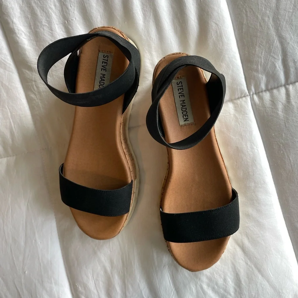 Steve Madden Black and Tan Platform Sandals - Picture 5 of 7
